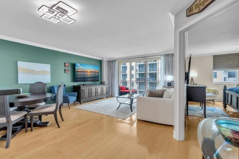 Condo in Boca Raton, Florida, 1 bedroom № 2246624 - photo 10