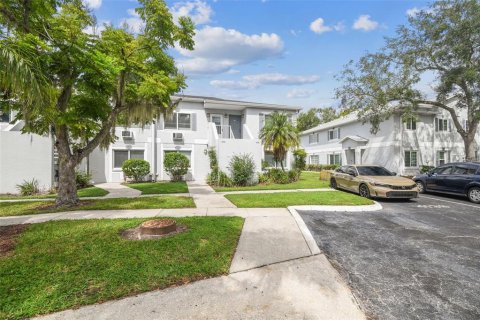 Copropriété à vendre à Tampa, Floride: 3 pièces, 31.22 m2 № 1903722 - photo 3