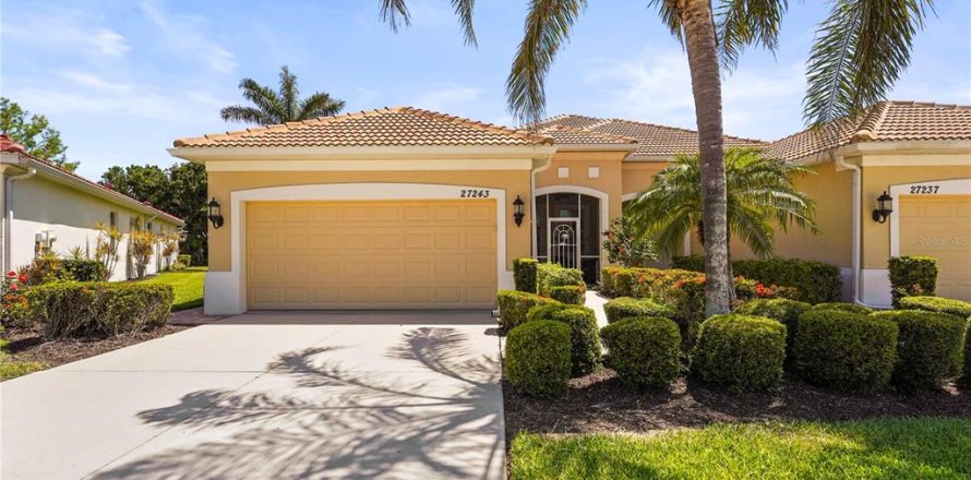House in Englewood, Florida 3 bedrooms, 144.93 sq.m. № 1722252