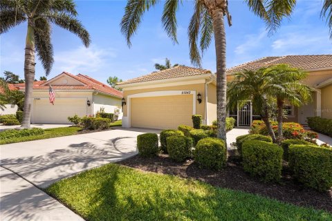 House in Englewood, Florida 3 bedrooms, 144.93 sq.m. № 1722252 - photo 3