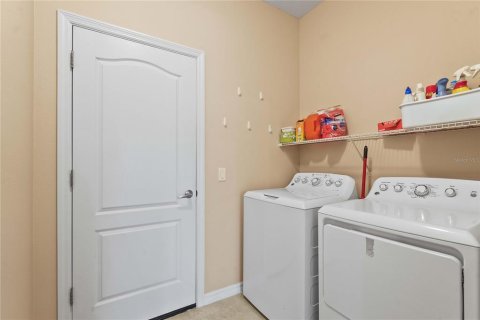 House in Englewood, Florida 3 bedrooms, 144.93 sq.m. № 1722252 - photo 24