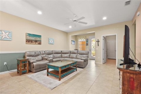 House in Englewood, Florida 3 bedrooms, 144.93 sq.m. № 1722252 - photo 8