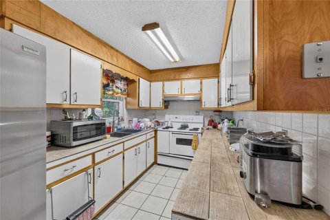 House in Salt Springs, Florida 2 bedrooms, 118.54 sq.m. № 2258332 - photo 6