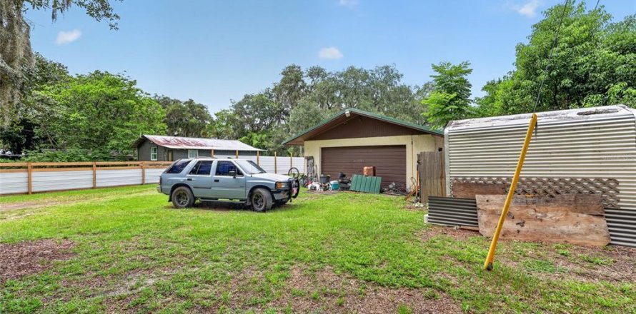 House in Salt Springs, Florida 2 bedrooms, 118.54 sq.m. № 2258332