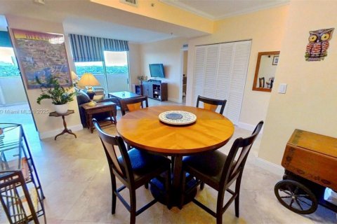 Copropriété à vendre à Miami, Floride: 2 chambres, 120.4 m2 № 1842710 - photo 7