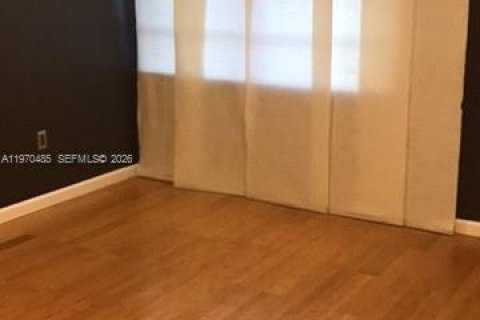 Снять в аренду кондоминиум в Хайалиа, Флорида 2 спальни, 104.61м2, № 2031267 - фото 10