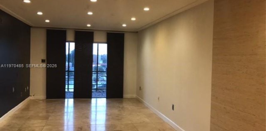 Кондоминиум с 2 спальнями в Хайалиа, Флорида № 2031267