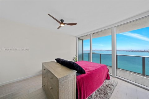 Copropriété à vendre à Miami, Floride: 3 chambres, 187.48 m2 № 2079527 - photo 18