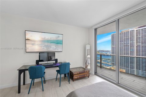 Copropriété à vendre à Miami, Floride: 3 chambres, 187.48 m2 № 2079527 - photo 27