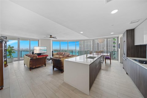 Copropriété à vendre à Miami, Floride: 3 chambres, 187.48 m2 № 2079527 - photo 8