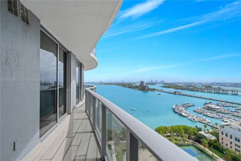 Copropriété à vendre à Miami, Floride: 3 chambres, 187.48 m2 № 2079527 - photo 4