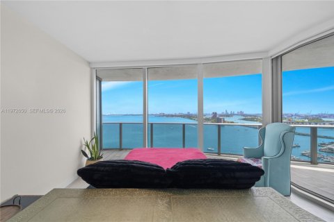 Copropriété à vendre à Miami, Floride: 3 chambres, 187.48 m2 № 2079527 - photo 19