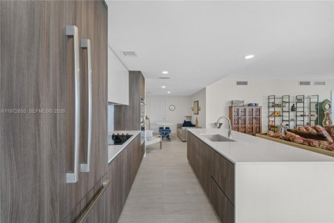 Copropriété à vendre à Miami, Floride: 3 chambres, 187.48 m2 № 2079527 - photo 14