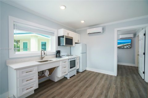 Appartement à louer à Panama City, Floride: 1 chambre, 35.77 m2 № 2335551 - photo 3