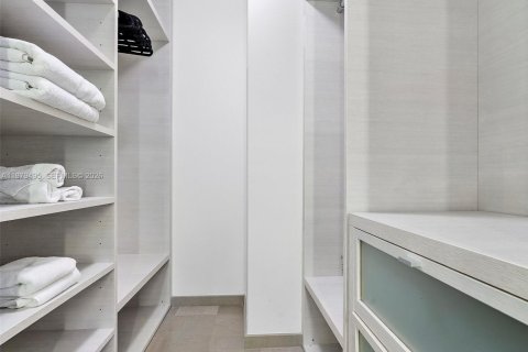 Condo in Miami, Florida, 2 bedrooms № 2088190 - photo 29