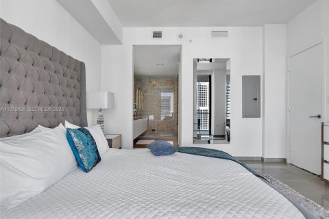 Condo in Miami, Florida, 2 bedrooms № 2088190 - photo 22