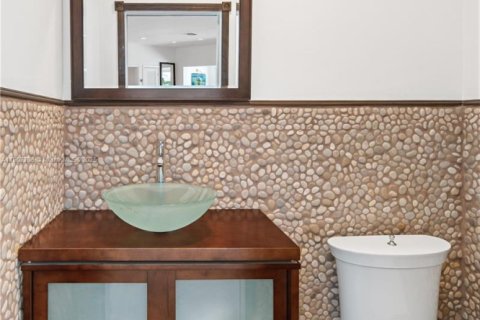 Villa ou maison à louer à Miami, Floride: 4 chambres, 256.69 m2 № 1964554 - photo 23