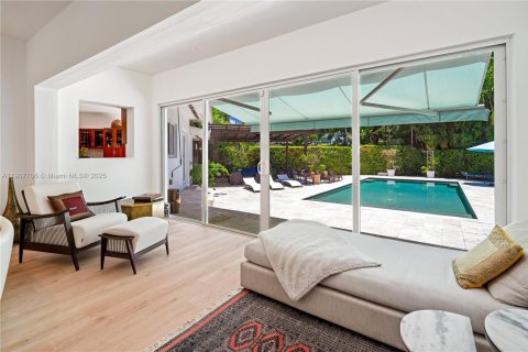 Villa ou maison à louer à Miami, Floride: 4 chambres, 256.69 m2 № 1964554 - photo 7