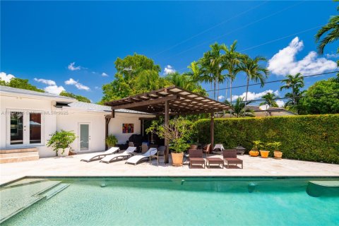 Villa ou maison à louer à Miami, Floride: 4 chambres, 256.69 m2 № 1964554 - photo 26