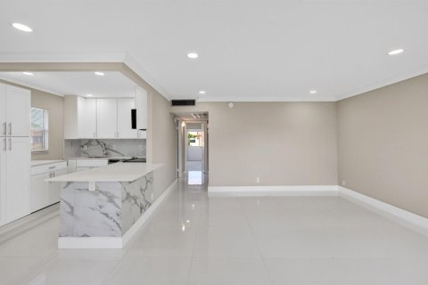 Copropriété à vendre à Delray Beach, Floride: 2 chambres, 81.75 m2 № 2242743 - photo 12