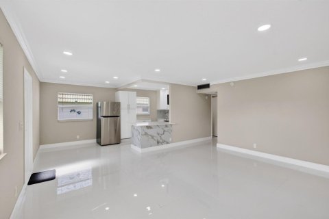 Copropriété à vendre à Delray Beach, Floride: 2 chambres, 81.75 m2 № 2242743 - photo 2