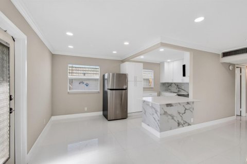 Copropriété à vendre à Delray Beach, Floride: 2 chambres, 81.75 m2 № 2242743 - photo 4