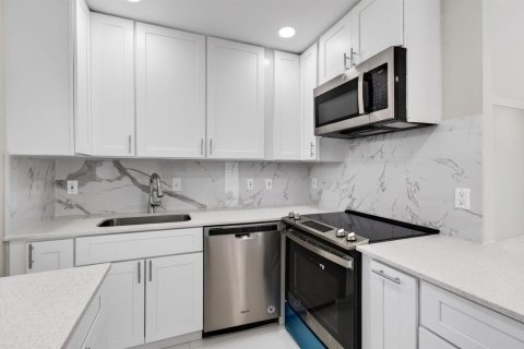 Copropriété à vendre à Delray Beach, Floride: 2 chambres, 81.75 m2 № 2242743 - photo 18