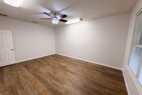 House in Oviedo, Florida 5 bedrooms, 390.56 sq.m. № 2207853 - photo 18