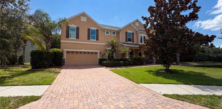 House in Oviedo, Florida 5 bedrooms, 390.56 sq.m. № 2207853