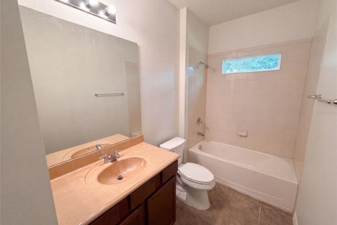 House in Oviedo, Florida 5 bedrooms, 390.56 sq.m. № 2207853 - photo 26