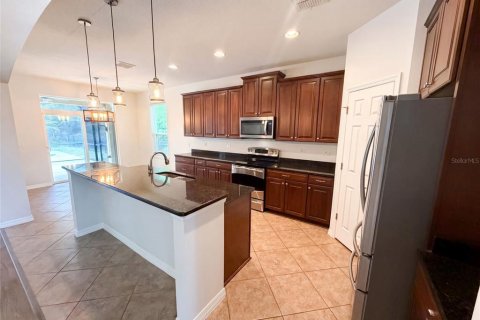 House in Oviedo, Florida 5 bedrooms, 390.56 sq.m. № 2207853 - photo 14