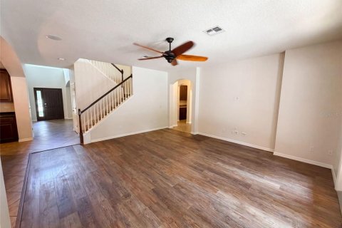 House in Oviedo, Florida 5 bedrooms, 390.56 sq.m. № 2207853 - photo 8