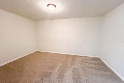 House in Oviedo, Florida 5 bedrooms, 390.56 sq.m. № 2207853 - photo 21