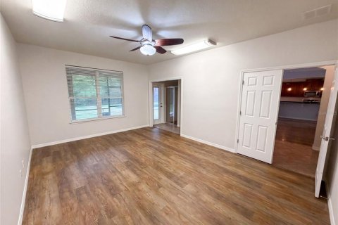 House in Oviedo, Florida 5 bedrooms, 390.56 sq.m. № 2207853 - photo 9