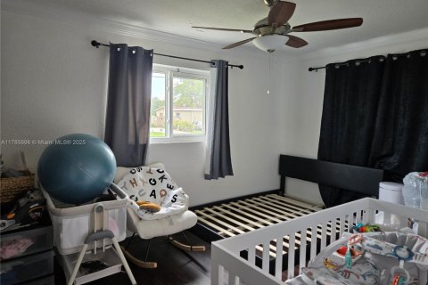 House in Sunrise, Florida 2 bedrooms, 99.13 sq.m. № 2013531 - photo 7