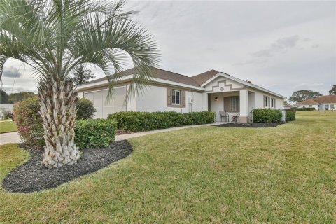 House in Ocala, Florida 2 bedrooms, 107.86 sq.m. № 1020882 - photo 1
