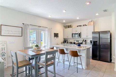 Townhouse in New Smyrna Beach, Florida 3 bedrooms, 149.94 sq.m. № 2148296 - photo 7