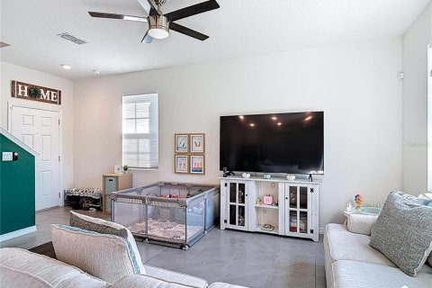 Townhouse in New Smyrna Beach, Florida 3 bedrooms, 149.94 sq.m. № 2148296 - photo 5