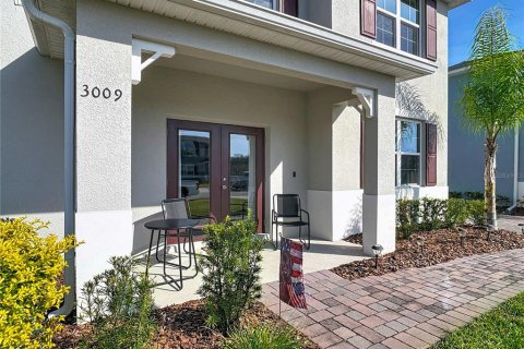Townhouse in New Smyrna Beach, Florida 3 bedrooms, 149.94 sq.m. № 2148296 - photo 2