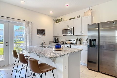 Townhouse in New Smyrna Beach, Florida 3 bedrooms, 149.94 sq.m. № 2148296 - photo 11