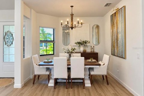 House in LORRAINE LAKES in Bradenton, Florida 4 bedrooms, 305.18 sq.m. № 2391007 - photo 14