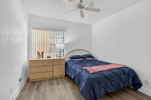 Condo in Boynton Beach, Florida, 3 bedrooms  № 2247905 - photo 11