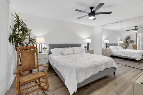 Condo in Boynton Beach, Florida, 3 bedrooms  № 2247905 - photo 3
