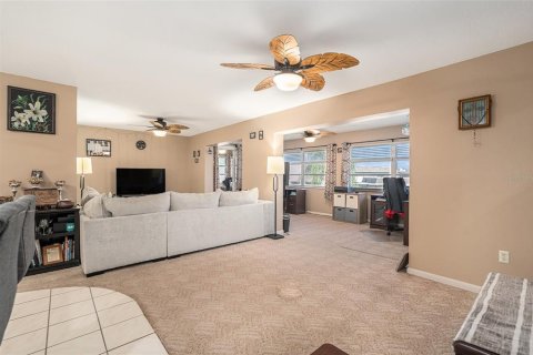 Copropriété à vendre à New Port Richey, Floride: 2 chambres, 101.08 m2 № 1872781 - photo 8
