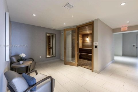 Снять в аренду квартиру в Дорал, Флорида 3 спальни, 117.99м2, № 2036291 - фото 29