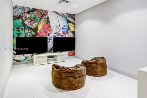 Снять в аренду квартиру в Дорал, Флорида 3 спальни, 117.99м2, № 2036291 - фото 26