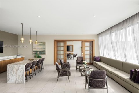 Снять в аренду квартиру в Дорал, Флорида 3 спальни, 117.99м2, № 2036291 - фото 14