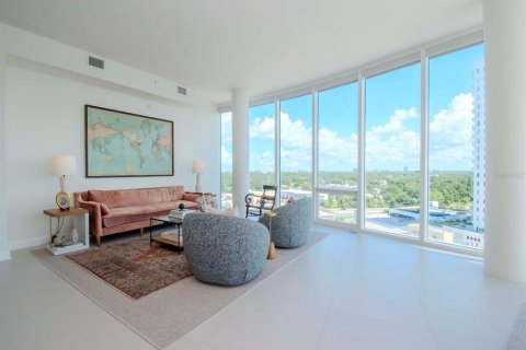 Condominio en alquiler en Tampa, Florida, 3 dormitorios, 281.59 m2 № 2299407 - foto 10