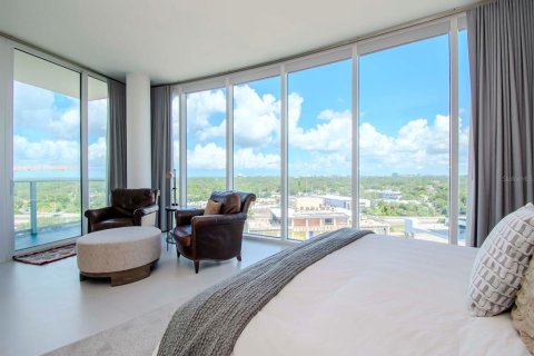Condominio en alquiler en Tampa, Florida, 3 dormitorios, 281.59 m2 № 2299407 - foto 26