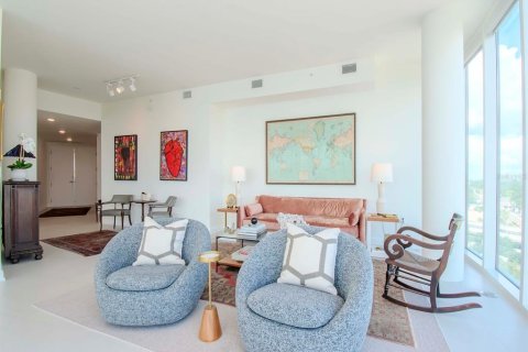 Condominio en alquiler en Tampa, Florida, 3 dormitorios, 281.59 m2 № 2299407 - foto 11